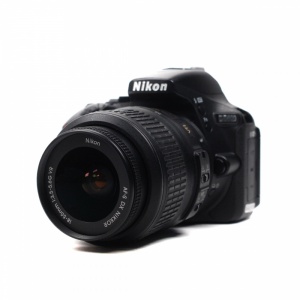 Used Nikon D5600 + AF-P 18-55mm F3.5-5.6G VR